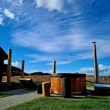 Дом отдыха Rajski Zakatek - Jeden Na Dzialce Z Goraca Balia I Mini Zoo Kamionka Wielka