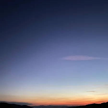 Rajski Zakatek - Jeden Na Dzialce Z Goraca Balia I Mini Zoo Дом отдыха *